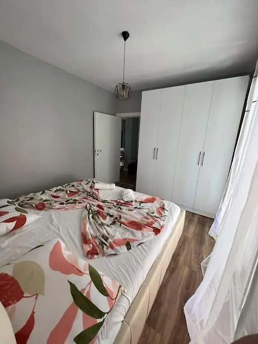 Sunny Retreat Home On The Beach Golem  Apartment Golem (Tirana)