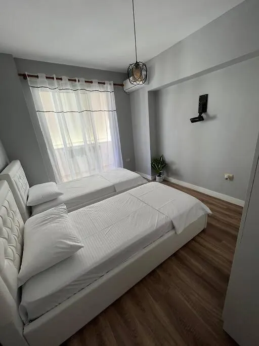 Sunny Retreat Home On The Beach Golem  Golem (Tirana)